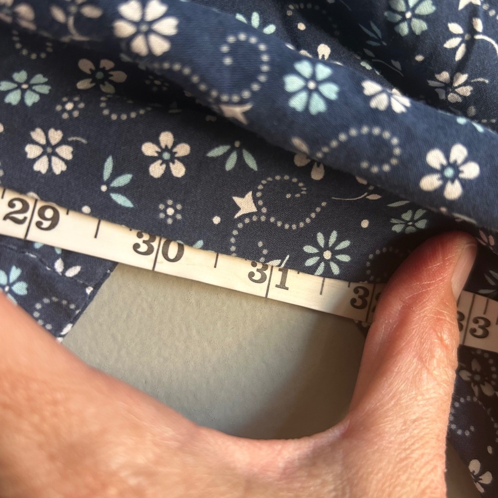 Fashion Bug Navy Blue Floral Cotton Ruffle V-Neck Blouse 4X Plus Size 3/4 Sleeve - Picture 8 of 9